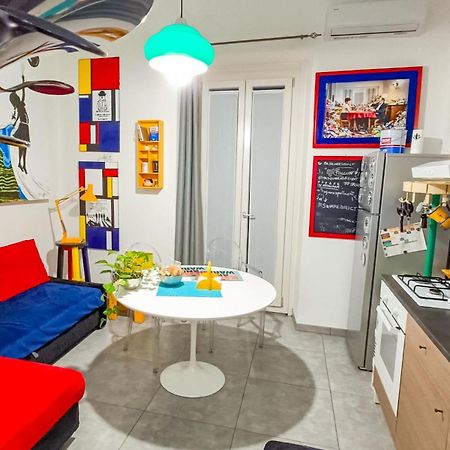Mr Square Apartment Catania Bagian luar foto
