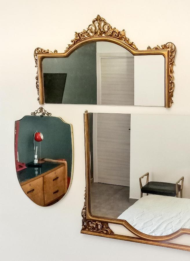 Mr Square Apartment Catania Bagian luar foto