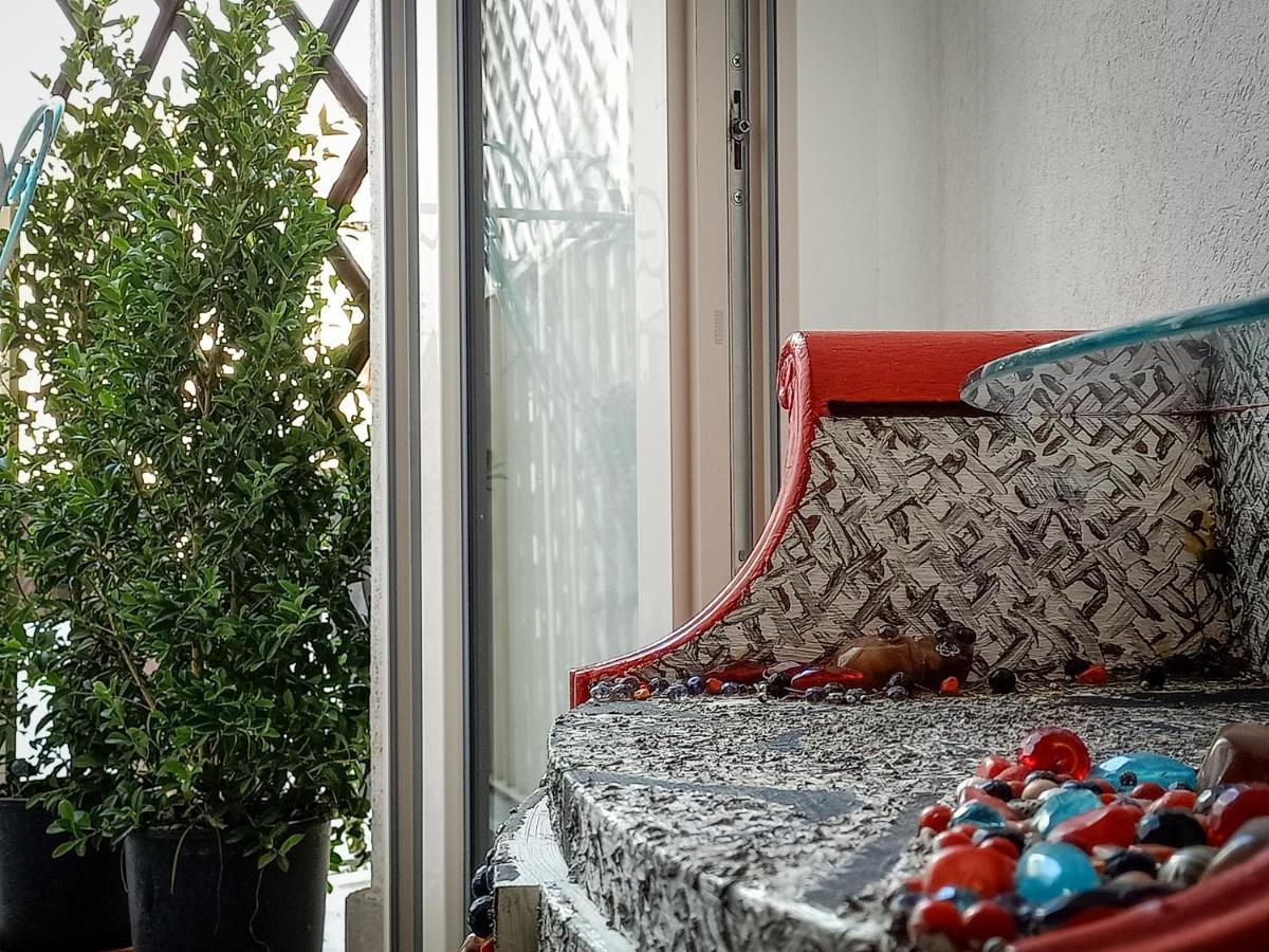 Mr Square Apartment Catania Bagian luar foto