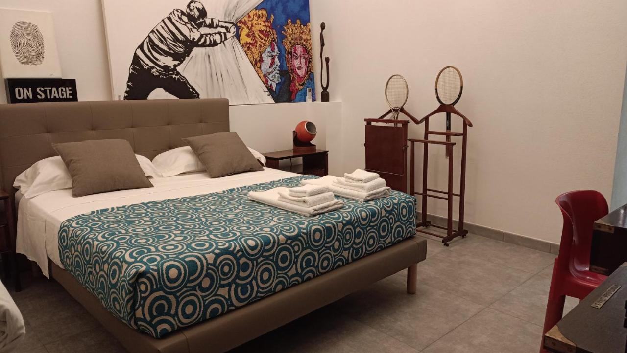 Mr Square Apartment Catania Bagian luar foto