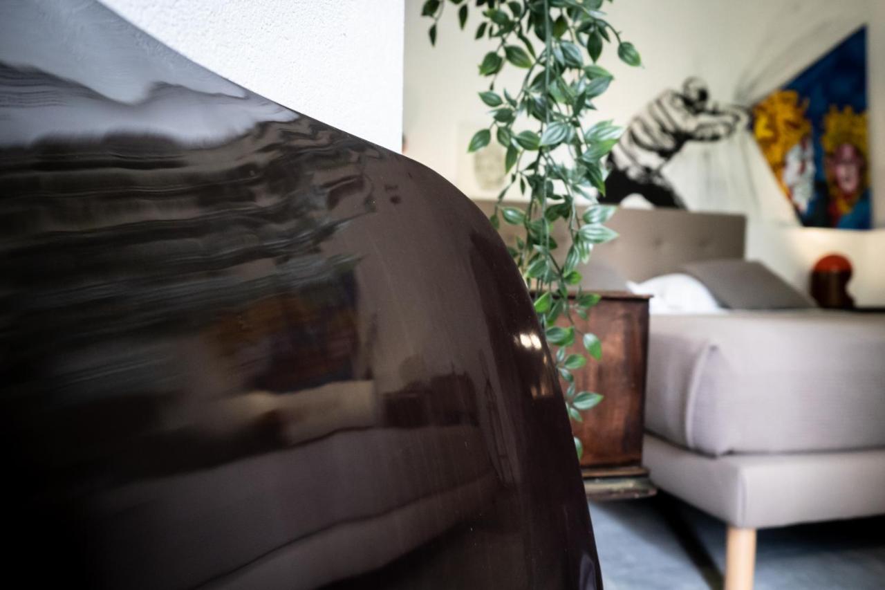 Mr Square Apartment Catania Bagian luar foto