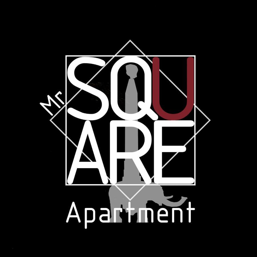 Mr Square Apartment Catania Bagian luar foto