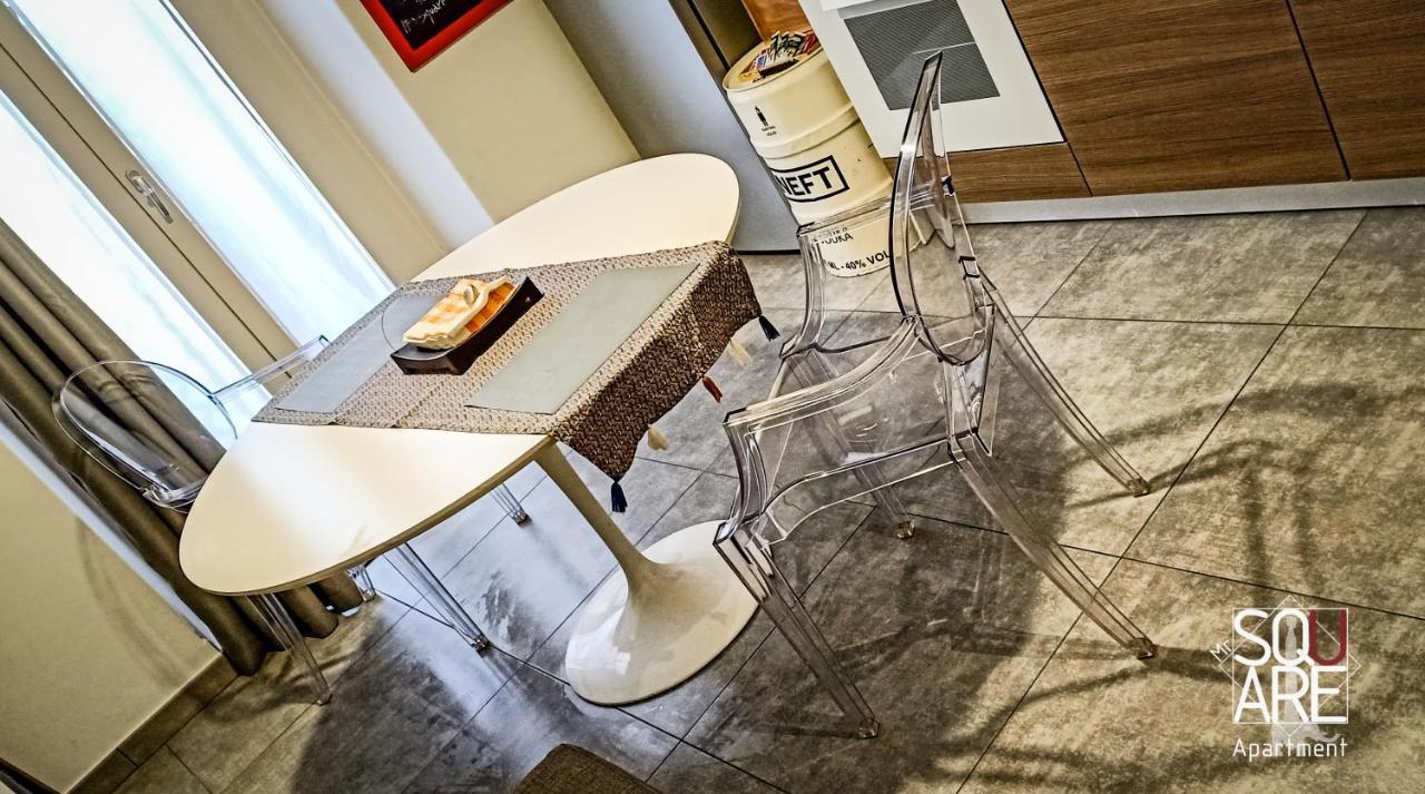 Mr Square Apartment Catania Bagian luar foto