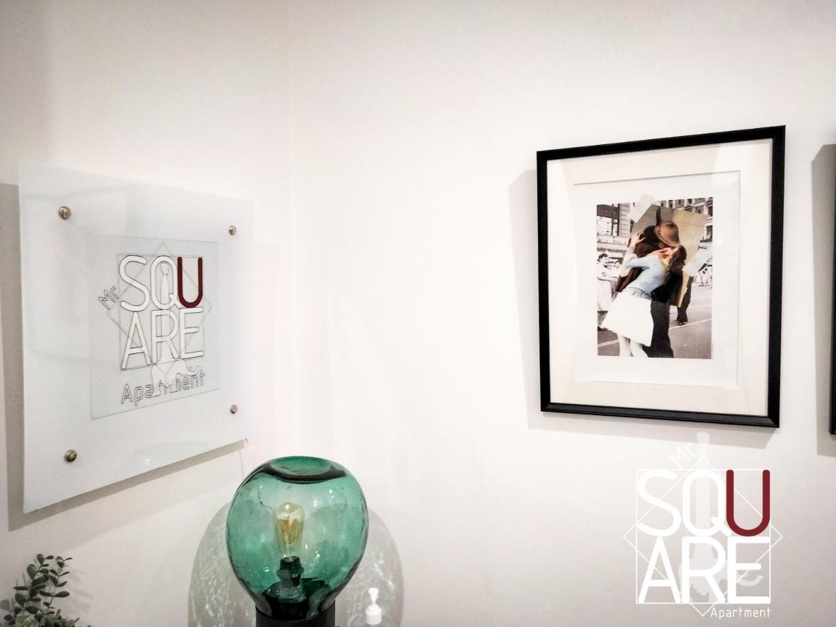 Mr Square Apartment Catania Bagian luar foto